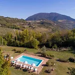 Διαμέρισμα Hilltop With Swimming Pool