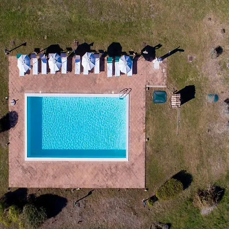 Lägenhet Hilltop With Swimming Pool *