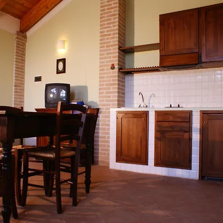 Apartmán Hilltop With Swimming Pool *